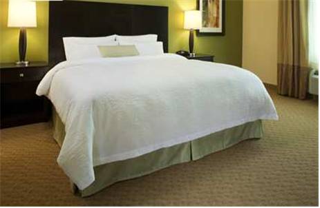 Hampton Inn & Suites - Elyria, OH