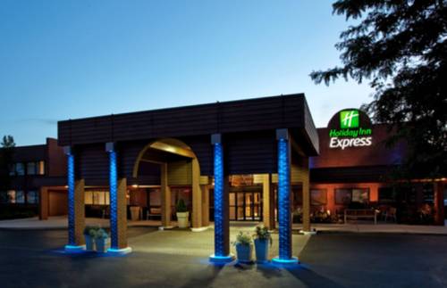 Holiday Inn Express Altoona - I-99