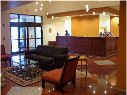Holiday Inn Express Hotel & Suites Tampa Stadium-Airport