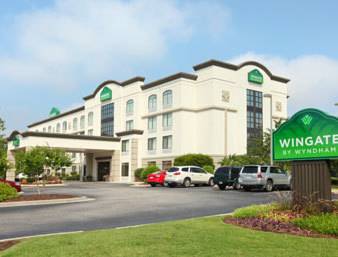 Wingate by Wyndham Fayetteville/Fort Bragg Hotel  Hotels
